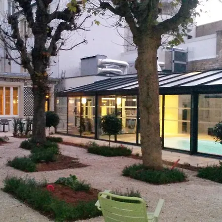 朱拉第戎大洋洲酒店 4*