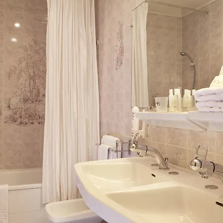 Hotel Oceania Le Jura 4*